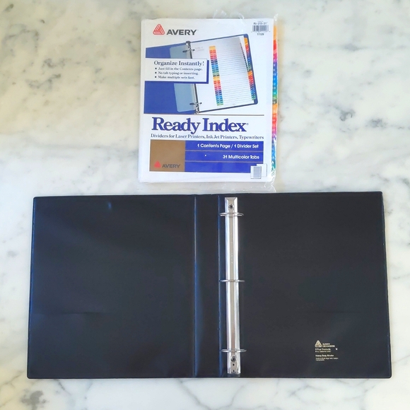 NWT. Avery 1" 3 Ring View Front/Back Heavy Duty Binder & Ready Index Dividers. - Picture 2 of 3